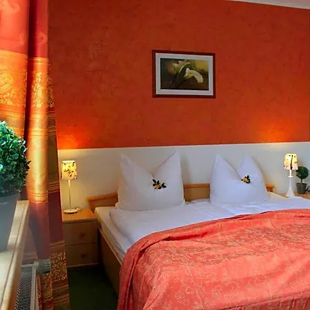 Otel Gruener Baum 3*